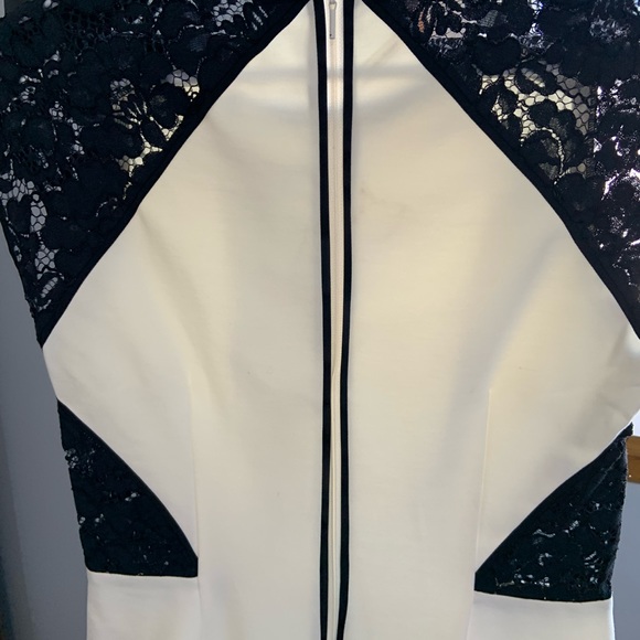 Top- dressy. Stretch cotton and lace small peplum. - Picture 3 of 5